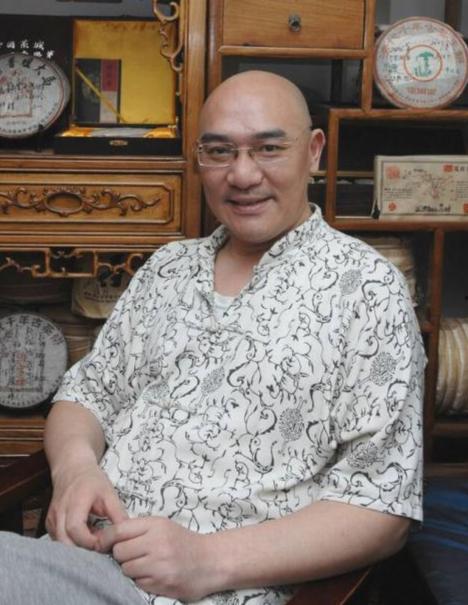 演员王绘春,光影交织下的演艺人生